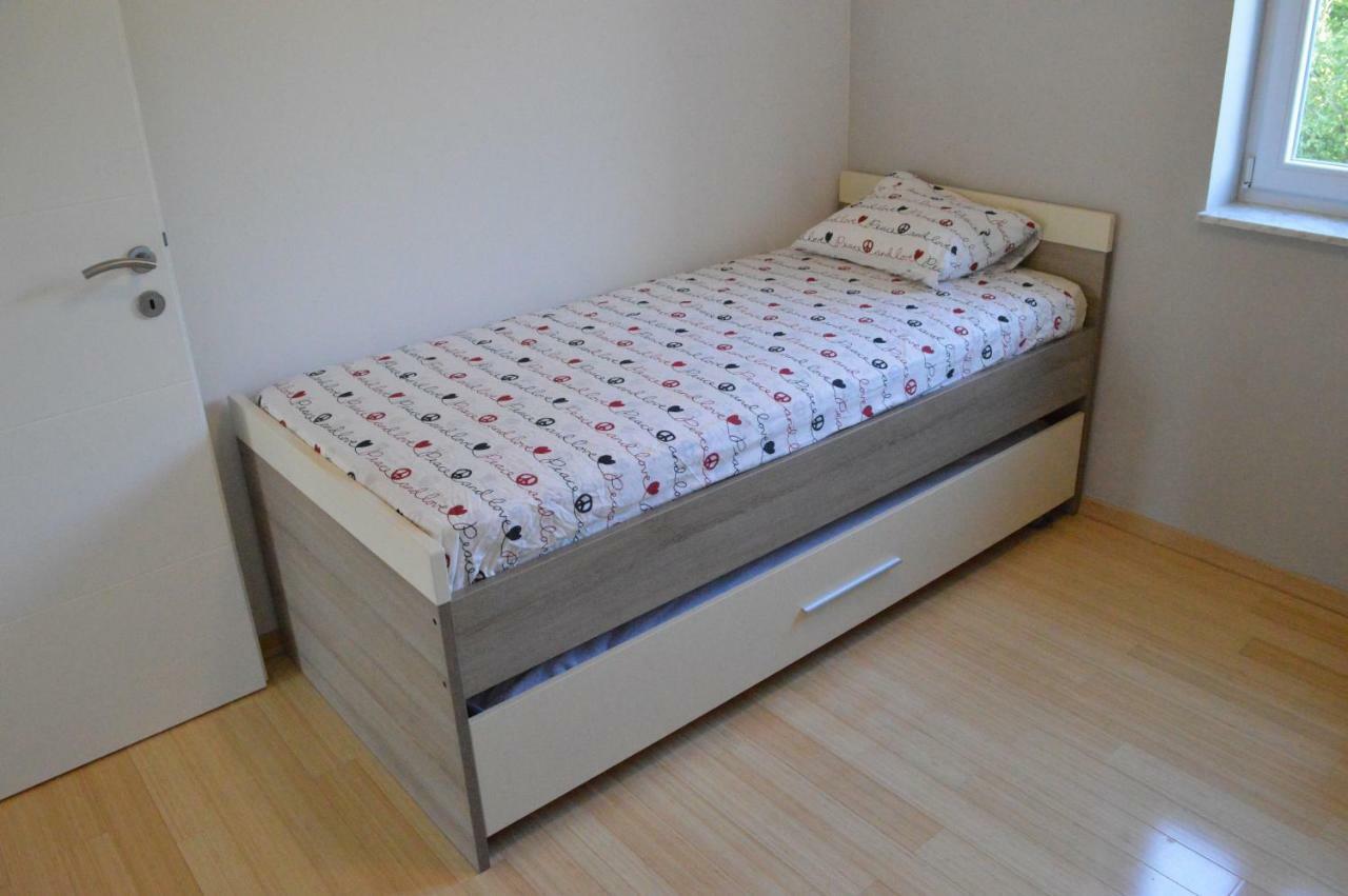 Malinska Apartment Bagian luar foto